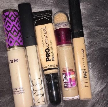 Set of 4 Premium Concealers (Nars/Fit me /L.A / Age Rewinder)