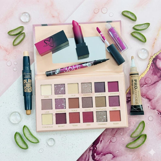 Wow Deal (Nude Kit, Pro Concealer, Bullet Lipstick, Eyeliner, and Twin Contour Stick)
